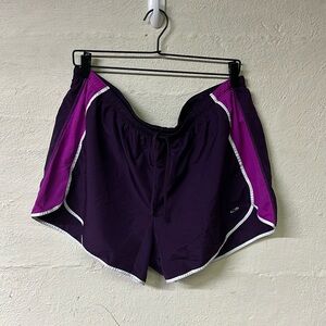 Champion Woman’s Athletic Short Size: XXL
